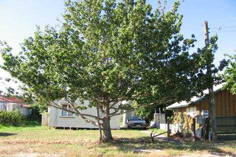 Photo of property in 2 Totara Road, Onetangi, Waiheke Island, 1081