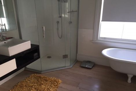 Photo of property in 34 Sentinel Road, Herne Bay, Auckland, 1011