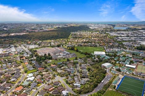 Photo of property in 6 Sample Road, Albany, Auckland, 0632