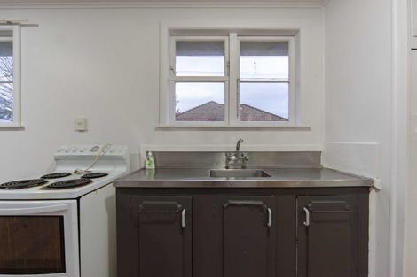 Photo of property in 17 Dowding Street, Melville, Hamilton, 3206