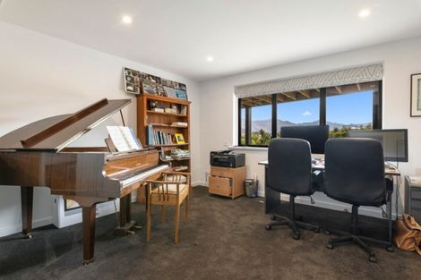 Photo of property in 314 Beacon Point Road, Wanaka, 9305