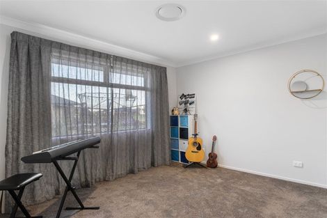 Photo of property in 8 Te Haunui Lane, Pegasus, 7612