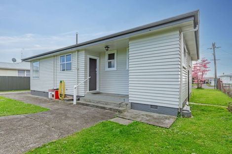 Photo of property in 9 Carlisle Street, Levin, 5510