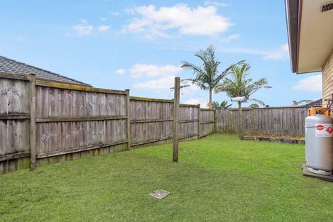 Photo of property in 3 Villino Place, Randwick Park, Auckland, 2105