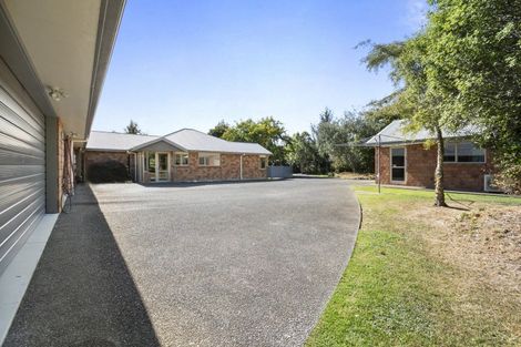 Photo of property in 98 Polson Hill Drive, Aokautere, Palmerston North, 4471