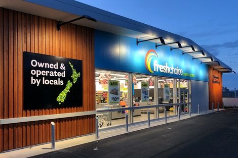 Photo of property in 10 Makura Drive, Papamoa Beach, Papamoa, 3118