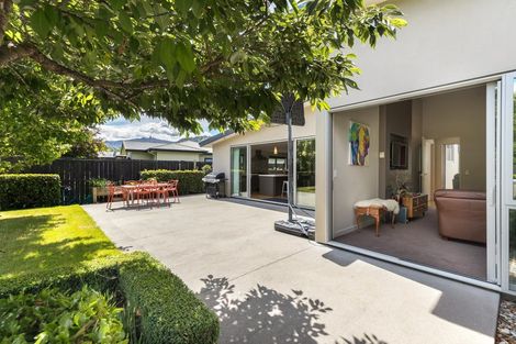 Photo of property in 47 Sylvan Street, Lake Hayes, Queenstown, 9304