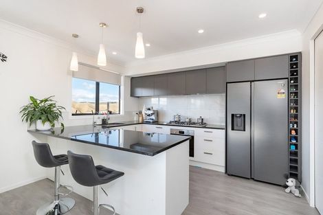 Photo of property in 12 Atherton Terrace, Churton Park, Wellington, 6037