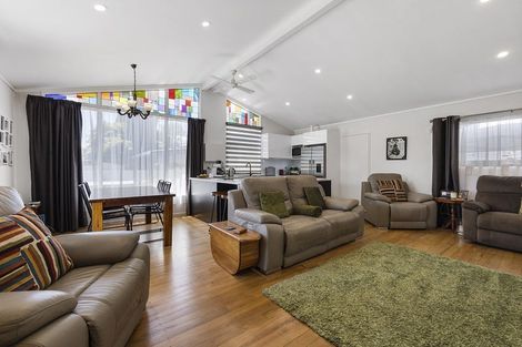 Photo of property in 2 York Place, Matamata, 3400