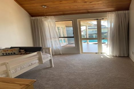 Photo of property in 77a The Parade, Bucklands Beach, Auckland, 2012