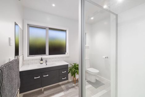 Photo of property in 2 Pembroke Street, Avondale, Christchurch, 8061