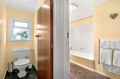 Photo of property in 9 Anaru Place, Awapuni, Palmerston North, 4412