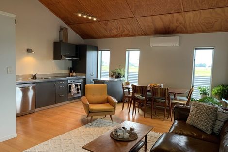 Photo of property in 42b Simpson Road, Papamoa Beach, Papamoa, 3118