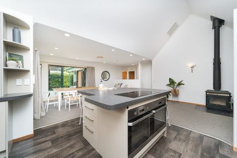 Photo of property in 86 Pahiatua Street, Hokowhitu, Palmerston North, 4410