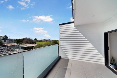 Photo of property in 4/68 Smythe Road, Henderson, Auckland, 0612