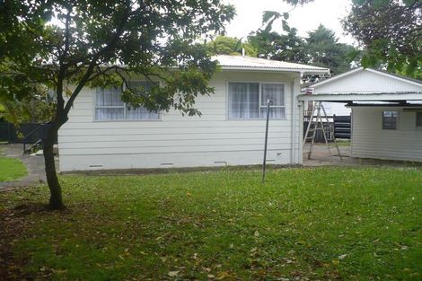 Photo of property in 5 Triangle Road, Massey, Auckland, 0614