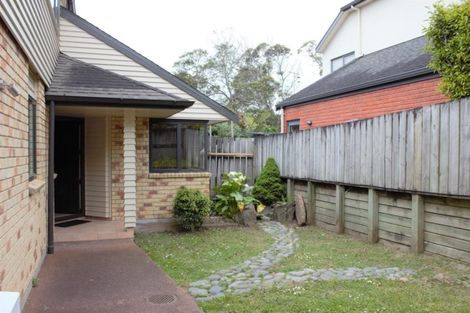 Photo of property in 15 Bushglen Court, Browns Bay, Auckland, 0630