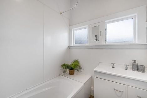 Photo of property in 11 Simeon Street, Spreydon, Christchurch, 8024