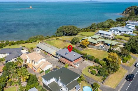 Photo of property in 1017 Whangaparaoa Road, Tindalls Beach, Whangaparaoa, 0930
