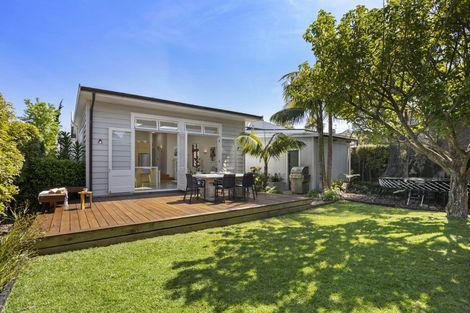 Photo of property in 37 Abbotsford Terrace, Devonport, Auckland, 0624
