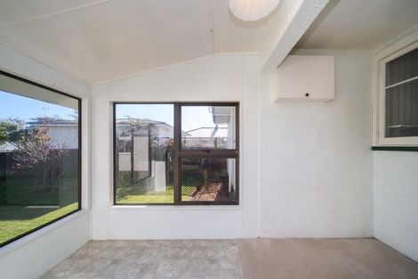 Photo of property in 4 Lifford Place, Awapuni, Palmerston North, 4412