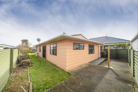 Photo of property in 7a Marama Crescent, Palmerston North, 4414