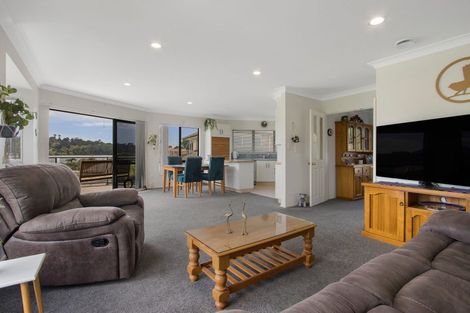 Photo of property in 12 Belmont Rise, Katikati, 3129