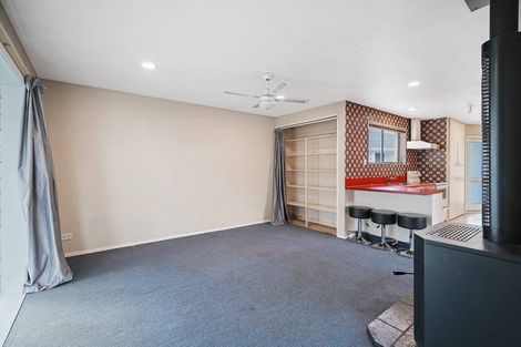 Photo of property in 7 Mckellar Place, Hornby, Christchurch, 8042