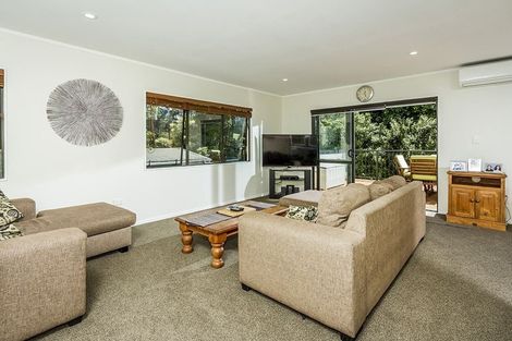 Photo of property in 71a Gledstane Road, Stanmore Bay, Whangaparaoa, 0932