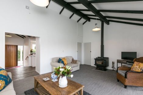 Photo of property in 10 Busby Hill, Havelock North, 4130