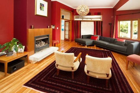 Photo of property in 145 Queen Street, Northcote Point, Auckland, 0627