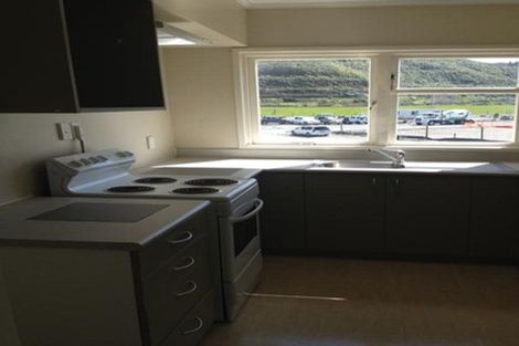 Photo of property in 95 Farmer Crescent, Taita, Lower Hutt, 5011