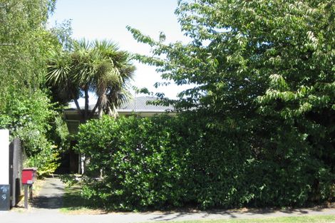 Photo of property in 2/96 Aikmans Road, Merivale, Christchurch, 8014