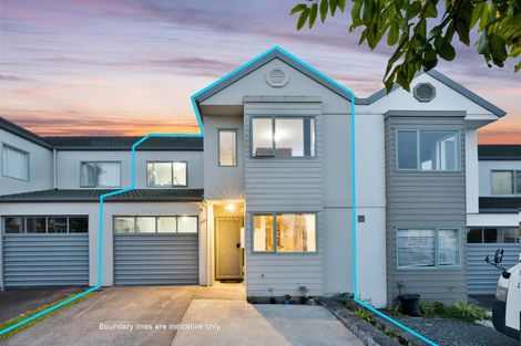 Photo of property in 21 Stephen Avenue, Henderson, Auckland, 0610