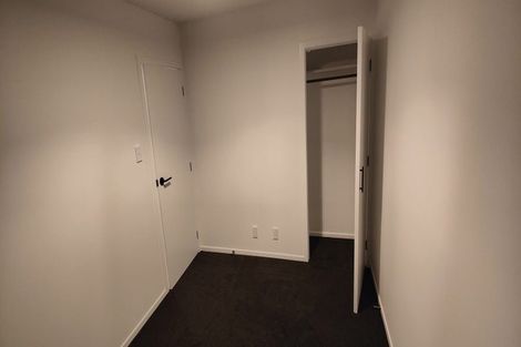 Photo of property in 3/4 Glanmire Road, Newlands, Wellington, 6037