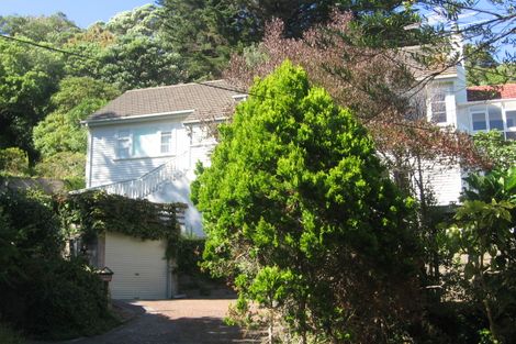 Photo of property in 18 Creswick Terrace, Northland, Wellington, 6012