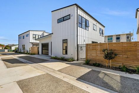 Photo of property in 95b Randwick Crescent, Moera, Lower Hutt, 5010