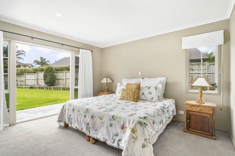 Photo of property in 18 Roderick Place, Rototuna, Hamilton, 3210