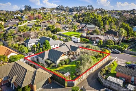 Photo of property in 9 Solan Drive, Waimauku, 0812