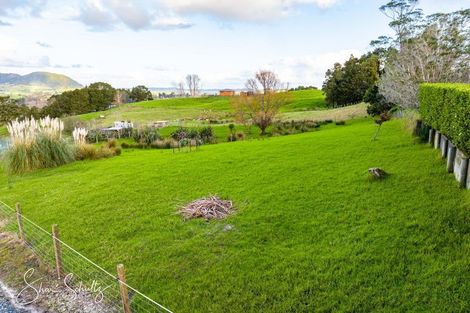 Photo of property in 105 Gorge Road, Maungaturoto, 0520