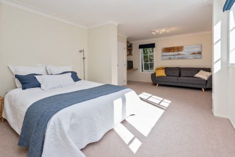 Photo of property in 13 Fenton Terrace, Cockle Bay, Auckland, 2014