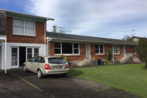 Photo of property in 2/41 Northumberland Avenue, Belmont, Auckland, 0622
