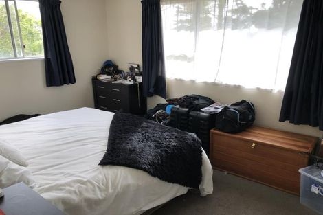 Photo of property in 16 Hillside Drive, Maoribank, Upper Hutt, 5018