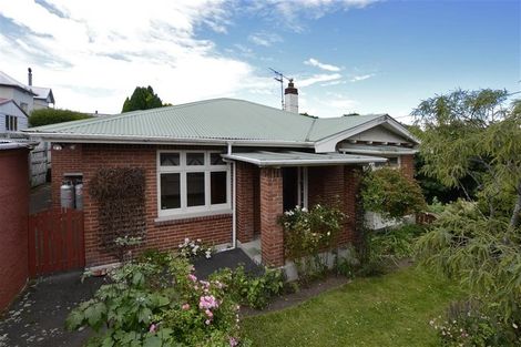 Photo of property in 25 Neidpath Road, Mornington, Dunedin, 9011