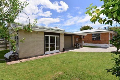 Photo of property in 11 Fiona Place, Dinsdale, Hamilton, 3204