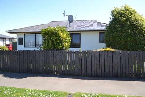Photo of property in 37 Saint Johns Street, Woolston, Christchurch, 8062
