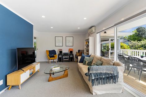 Photo of property in 2/16 Castleton Drive, Howick, Auckland, 2014