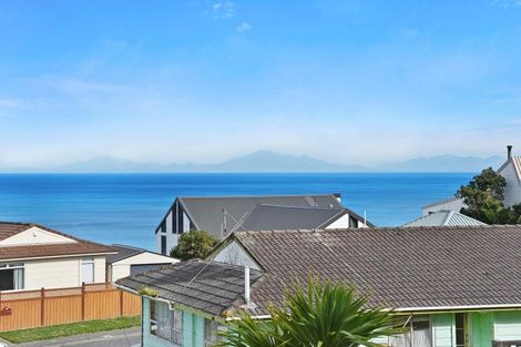 Photo of property in 6 Orchy Crescent, Southgate, Wellington, 6023