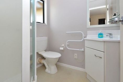 Photo of property in 51 Carisbrook Crescent, Papakura, 2110