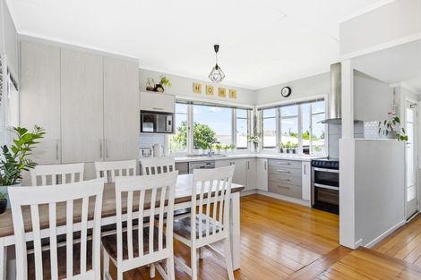 Photo of property in 12 Hillstone Avenue, Gate Pa, Tauranga, 3112